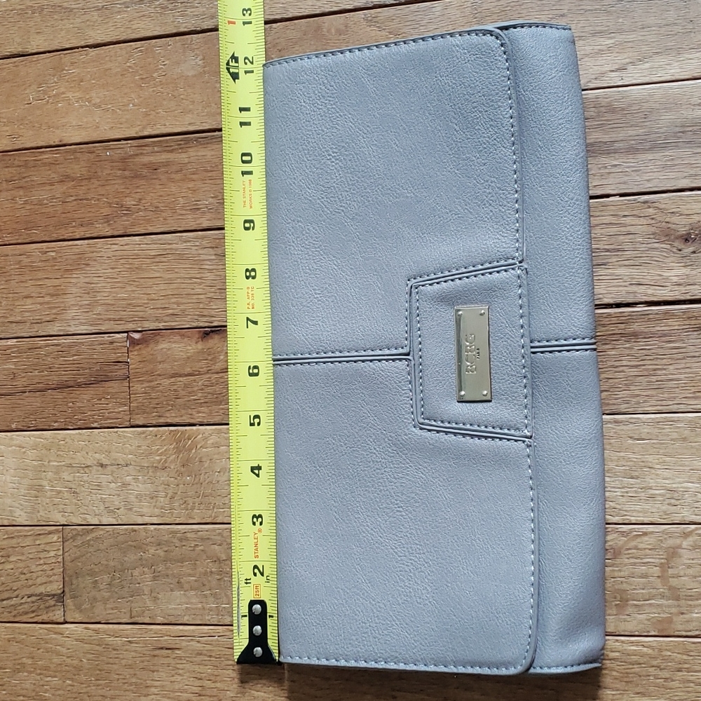 BCBG gray / beige faux leather clutch